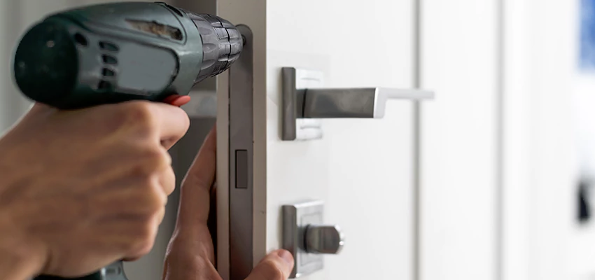 Locksmith For Lock Replacement Near Me in Santee, CA