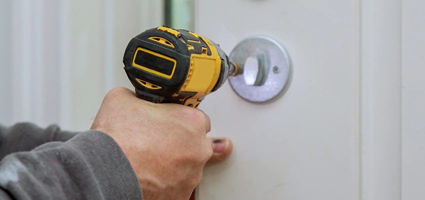 Street Locksmith For Smart Lock Repair in Santee, CA