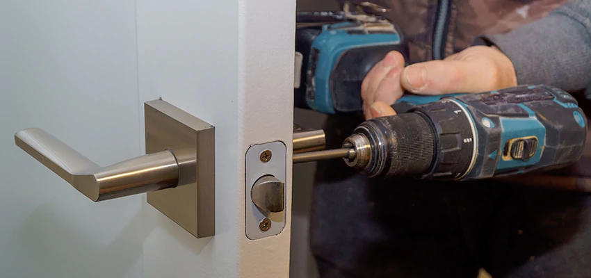Broken Door Handle Lock Repair in Santee, California